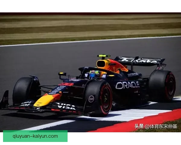 F1赛季最新动态：车队战略调整与顶尖车手表现分析